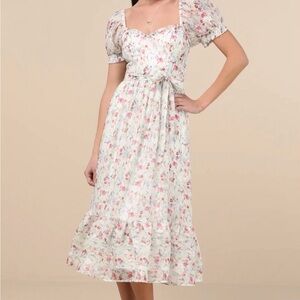 Lulus Galiena NWT size Small Ivory Floral Tiered Puff Sleeve Midi Dress